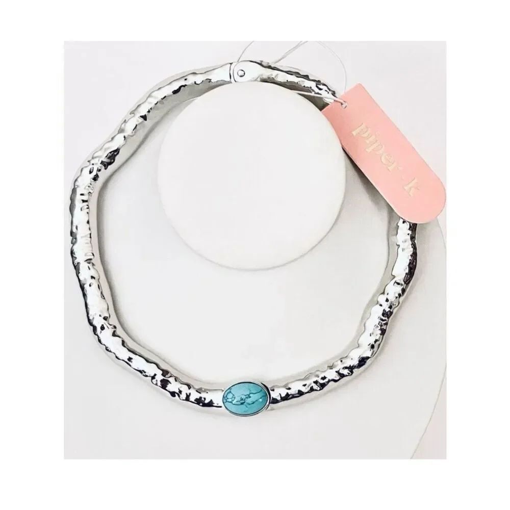 NWT Gorgeous Piper K Thick Hinged Faux Turquoise Polished Silver Choker Necklace